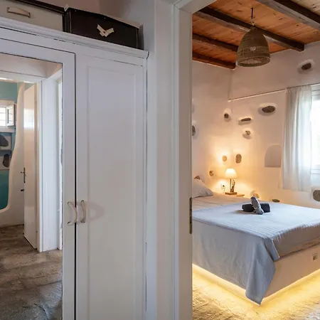 Alenia Paros Villa *