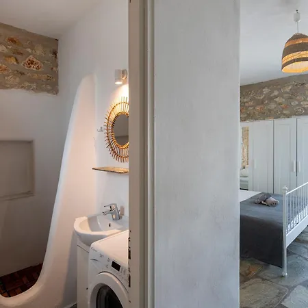 Alenia Paros Villa *